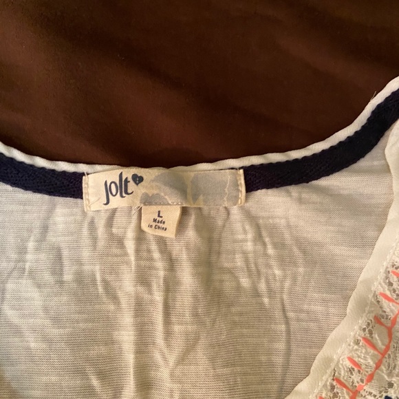 Tank - Picture 4 of 4